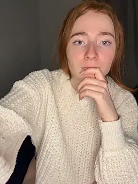 HoneyBunny18 online show from April 14, 2026, 7:09 pm