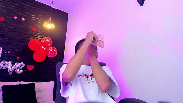 dominicjonnes online show from March 13, 2026, 10:16 pm