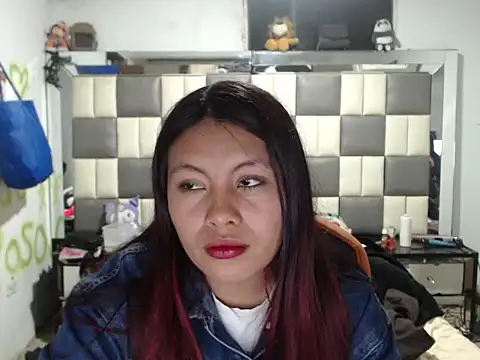 dulcecandy1919 online show from February 20, 2026, 5:15 am