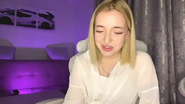 Snapshot of EllianaMiller chatting on February 28, 2026, 4:19 pm EllianaMiller online show from February 28, 2026, 4:19 pm