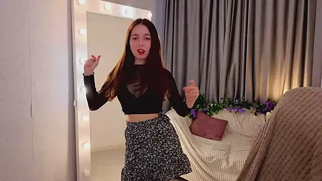 BellaThery online show from March 22, 2026, 5:11 am