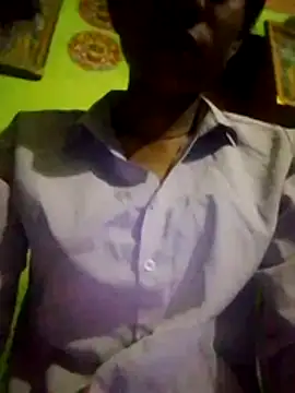 wifedesi7050 online show from June 11, 2026, 4:38 pm