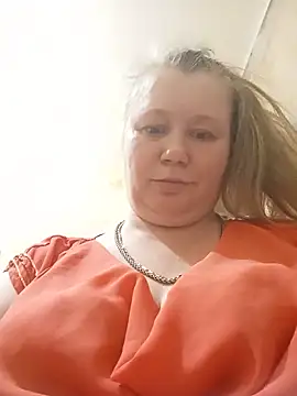KiraStanton online show from May 22, 2026, 6:46 pm