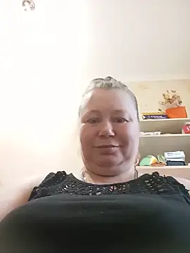 KiraStanton online show from May 27, 2026, 4:15 pm
