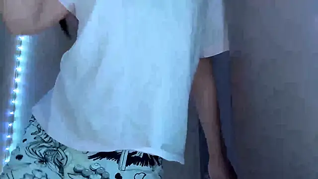 Snapshot of MeiMoon chatting on February 26, 2026, 12:59 pm MeiMoon online show from February 26, 2026, 12:59 pm