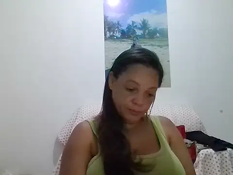 Snapshot of Vicky-43 chatting on March 24, 2026, 11:10 pm Vicky-43 online show from March 24, 2026, 11:10 pm