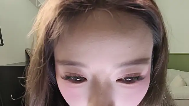 Snapshot of Ella_wan-wan chatting on March 2, 2026, 12:56 pm Ella wan-wan online show from March 2, 2026, 12:56 pm