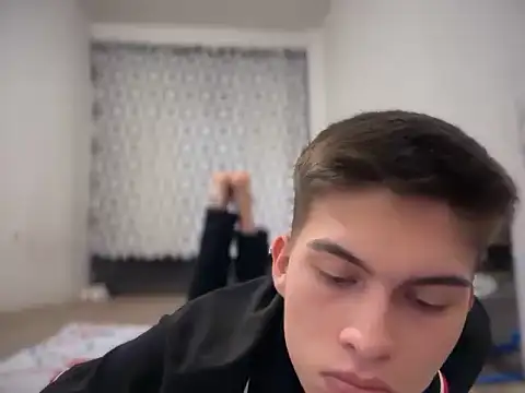 Snapshot of bbluchito chatting on February 24, 2026, 11:36 pm bbluchito online show from February 24, 2026, 11:36 pm