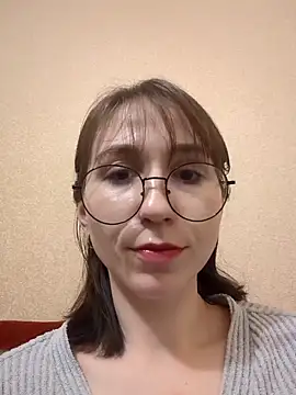 Snapshot of Ella17582 chatting on February 20, 2026, 10:54 pm Ella17582 online show from February 20, 2026, 10:54 pm