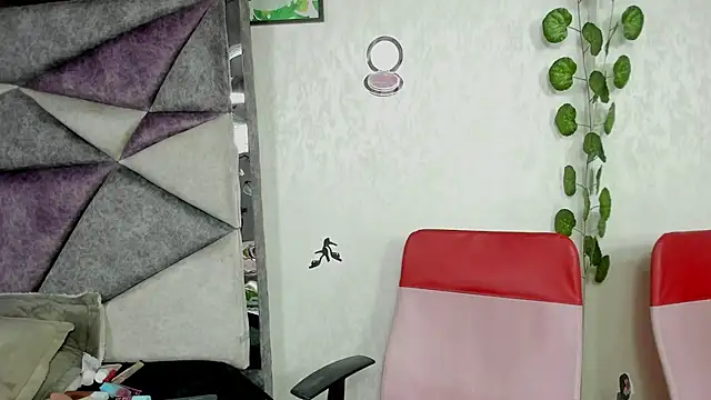Snapshot of JennieRider chatting on June 21, 2026, 6:10 pm JennieRider online show from June 21, 2026, 6:10 pm