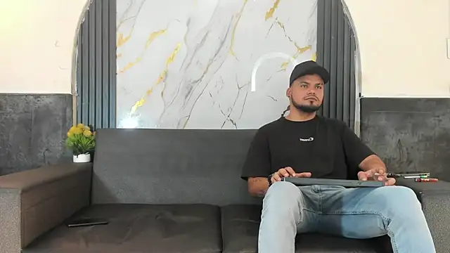 Latins on fire online show from May 2, 2026, 11:37 am