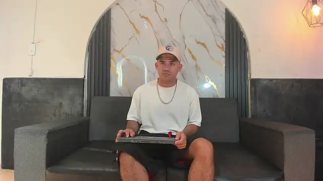 Latins on fire online show from May 25, 2026, 11:38 am