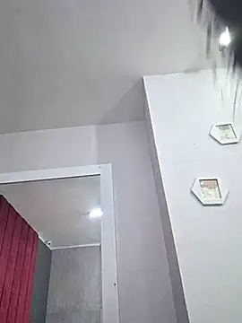 Allice Evens online show from May 17, 2026, 1:47 am