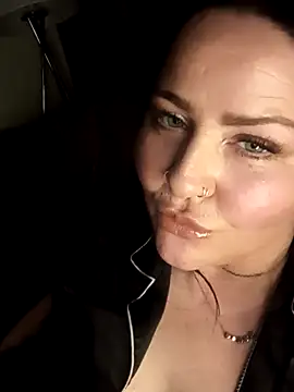 Kandi-kiss online show from March 25, 2026, 9:43 pm