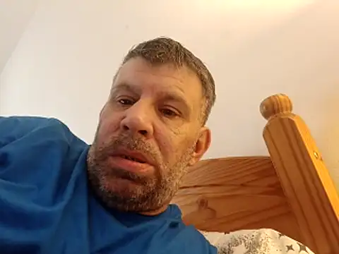 stud2512 online show from May 3, 2026, 8:53 am