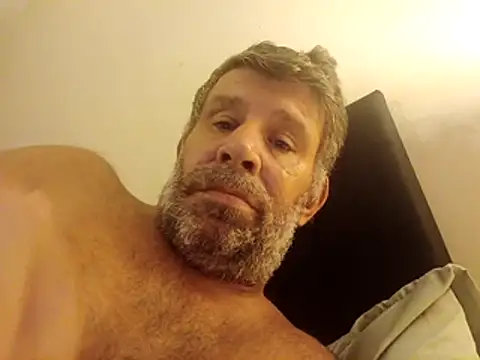 Snapshot of stud2512 chatting on July 4, 2026, 9:54 pm stud2512 online show from July 4, 2026, 9:54 pm