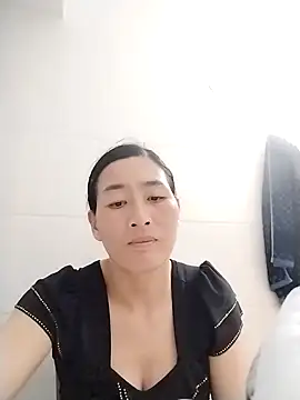 Snapshot of lris-Beauty77 chatting on March 18, 2026, 4:21 pm lris-Beauty77 online show from March 18, 2026, 4:21 pm