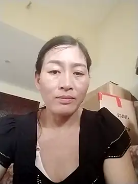 Snapshot of lris-Beauty77 chatting on March 28, 2026, 7:19 am lris-Beauty77 online show from March 28, 2026, 7:19 am