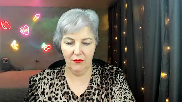 Snapshot of Mary-Leee chatting on March 3, 2026, 9:15 am Mary-Leee online show from March 3, 2026, 9:15 am