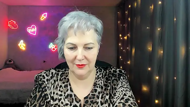 Snapshot of Mary-Leee chatting on March 4, 2026, 4:24 pm Mary-Leee online show from March 4, 2026, 4:24 pm