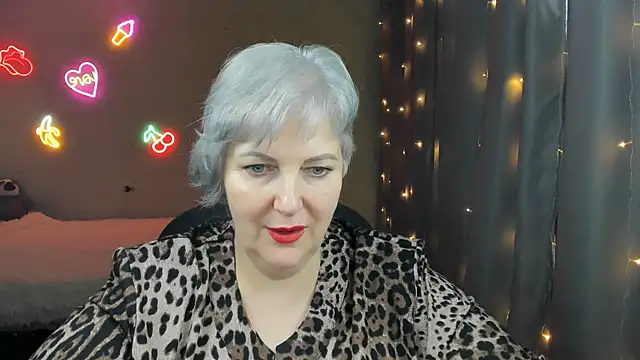 Snapshot of Mary-Leee chatting on March 6, 2026, 7:05 am Mary-Leee online show from March 6, 2026, 7:05 am