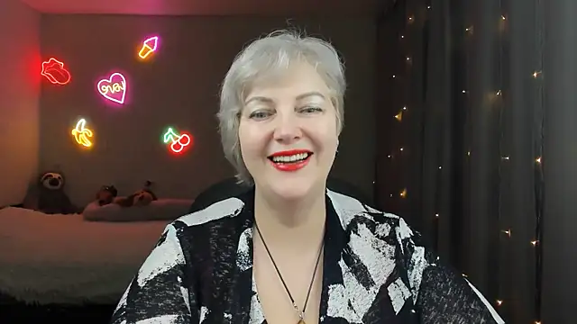 Snapshot of Mary-Leee chatting on March 29, 2026, 1:11 pm Mary-Leee online show from March 29, 2026, 1:11 pm