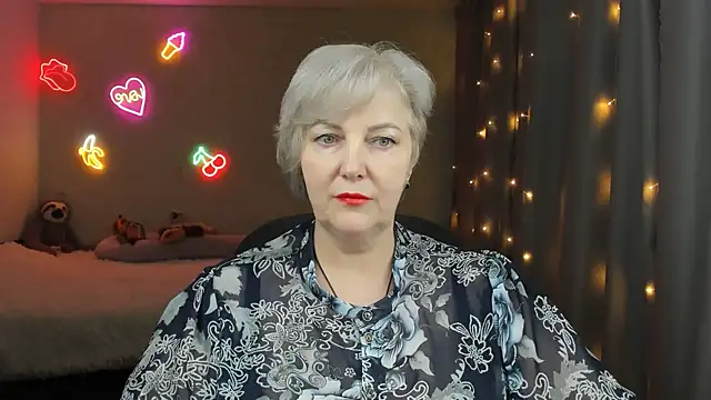 Snapshot of Mary-Leee chatting on March 31, 2026, 12:27 pm Mary-Leee online show from March 31, 2026, 12:27 pm