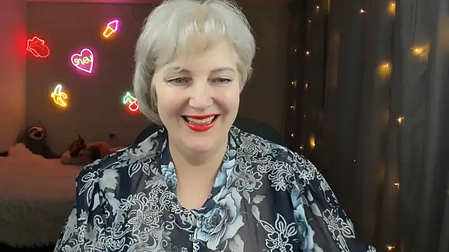 Snapshot of Mary-Leee chatting on April 5, 2026, 1:30 pm Mary-Leee online show from April 5, 2026, 1:30 pm