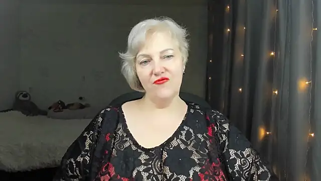 Snapshot of Mary-Leee chatting on April 13, 2026, 5:51 pm Mary-Leee online show from April 13, 2026, 5:51 pm