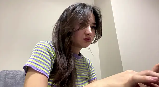 AleciaGeidner online show from February 23, 2026, 7:11 pm