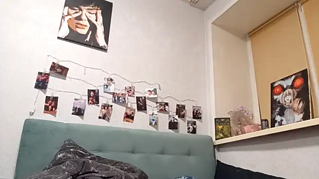 DizzyRina online show from March 25, 2026, 3:18 pm