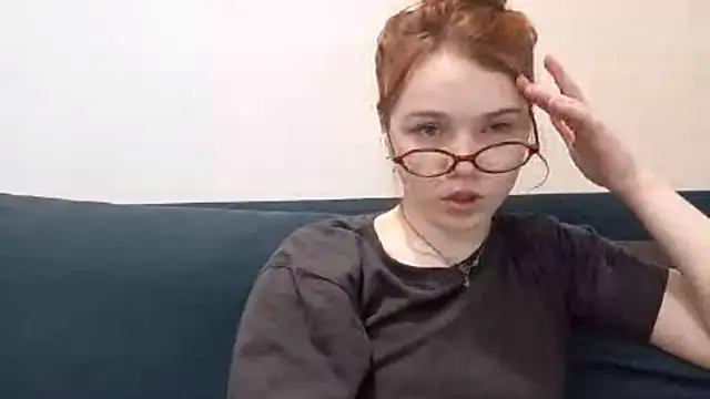 DizzyRina online show from March 31, 2026, 3:56 pm