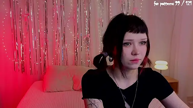 myawka1 online show from April 4, 2026, 12:42 am