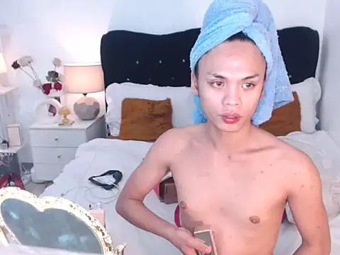 Snapshot of YzaHellsex chatting on February 23, 2026, 4:15 pm YzaHellsex online show from February 23, 2026, 4:15 pm