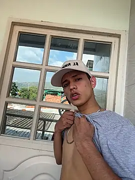 Snapshot of HarryGaze chatting on February 28, 2026, 1:45 pm HarryGaze online show from February 28, 2026, 1:45 pm