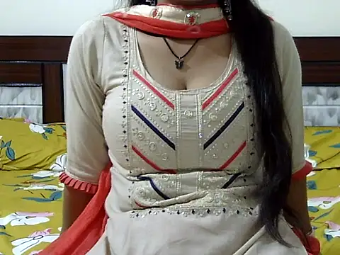 Snapshot of cute_momo_love chatting on February 23, 2026, 8:44 am cute momo love online show from February 23, 2026, 8:44 am