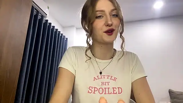 Snapshot of HotCheeseCake chatting on February 28, 2026, 10:49 am HotCheeseCake online show from February 28, 2026, 10:49 am