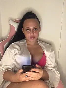 mayawesttt online show from February 23, 2026, 5:32 pm