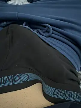 Snapshot of Vireontr1 chatting on February 28, 2026, 12:39 pm Vireontr1 online show from February 28, 2026, 12:39 pm