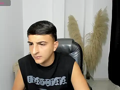 oliver kooper21 online show from February 25, 2026, 12:48 pm