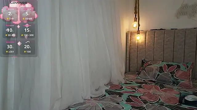 Snapshot of Gaby_evansz chatting on April 1, 2026, 9:10 am Gaby evansz online show from April 1, 2026, 9:10 am