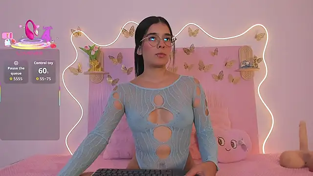 Isaa-queen online show from March 17, 2026, 12:37 am