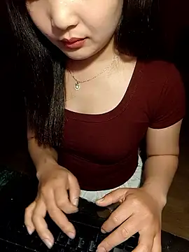 Myna5790 online show from February 26, 2026, 11:42 am