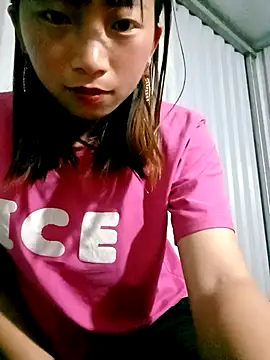 Xuka-xx online show from March 7, 2026, 7:38 am