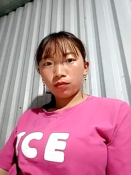 Xuka-xx online show from March 31, 2026, 5:02 pm