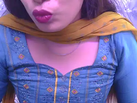 Aayesha-queen online show from May 29, 2026, 8:34 am
