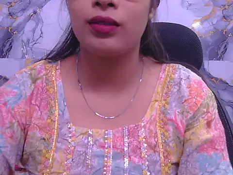 Aayesha-queen online show from May 30, 2026, 3:58 am