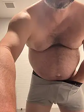 chubbylittlesecret online show from April 16, 2026, 1:39 am