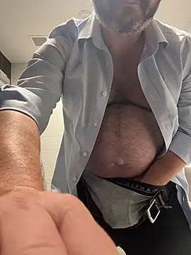 chubbylittlesecret online show from April 17, 2026, 4:04 am