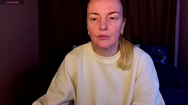 Bella soulmate online show from May 1, 2026, 5:23 am